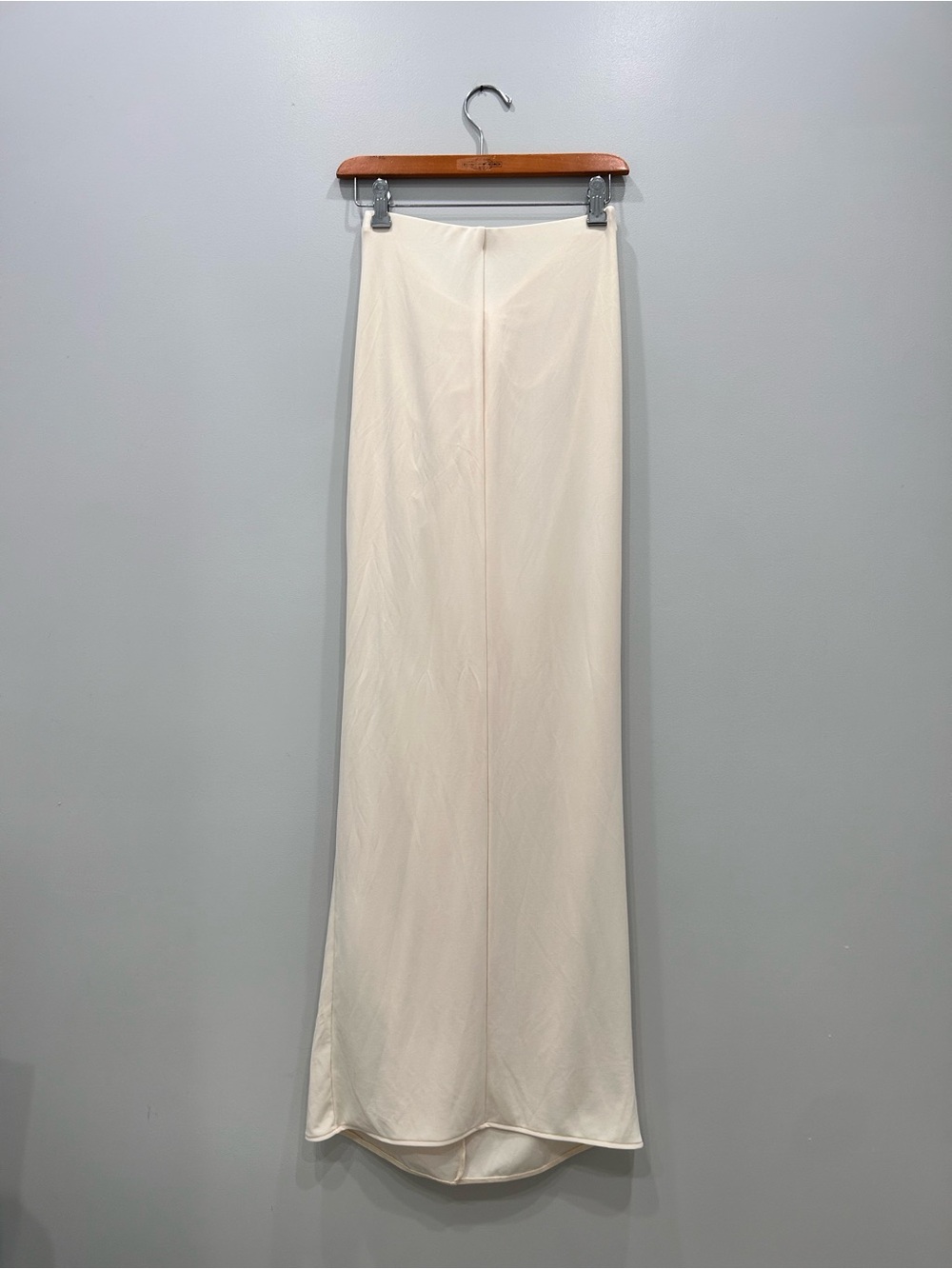 NWT Helsa Matte Jersey Long Goddess Skirt in the Shade Ivory Size Medium - Picture 7 of 11